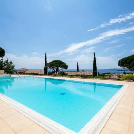 T2 Pour 4, Terrasse Vue Mer, Proche Plages, Parking Inclus A - Fr-1-768-68